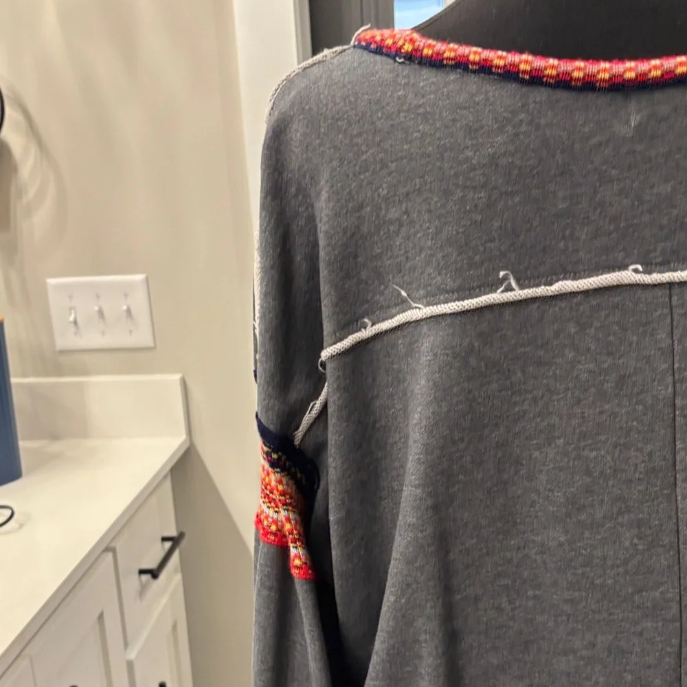 NATURAL LIFE Gray Sweatshirt with Red Accents - Picture 7 of 8